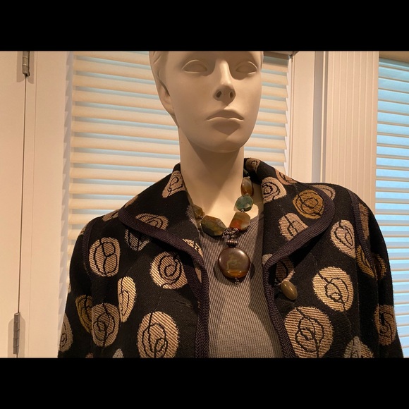 Stone Necklace With Stone Drop - Picture 3 of 12